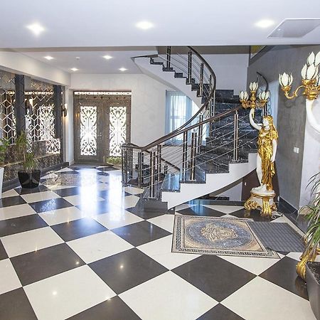 יירבאן Golden Seconds Hotel מראה חיצוני תמונה