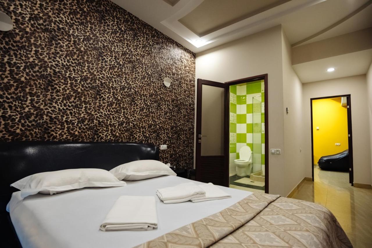 יירבאן Golden Seconds Hotel מראה חיצוני תמונה