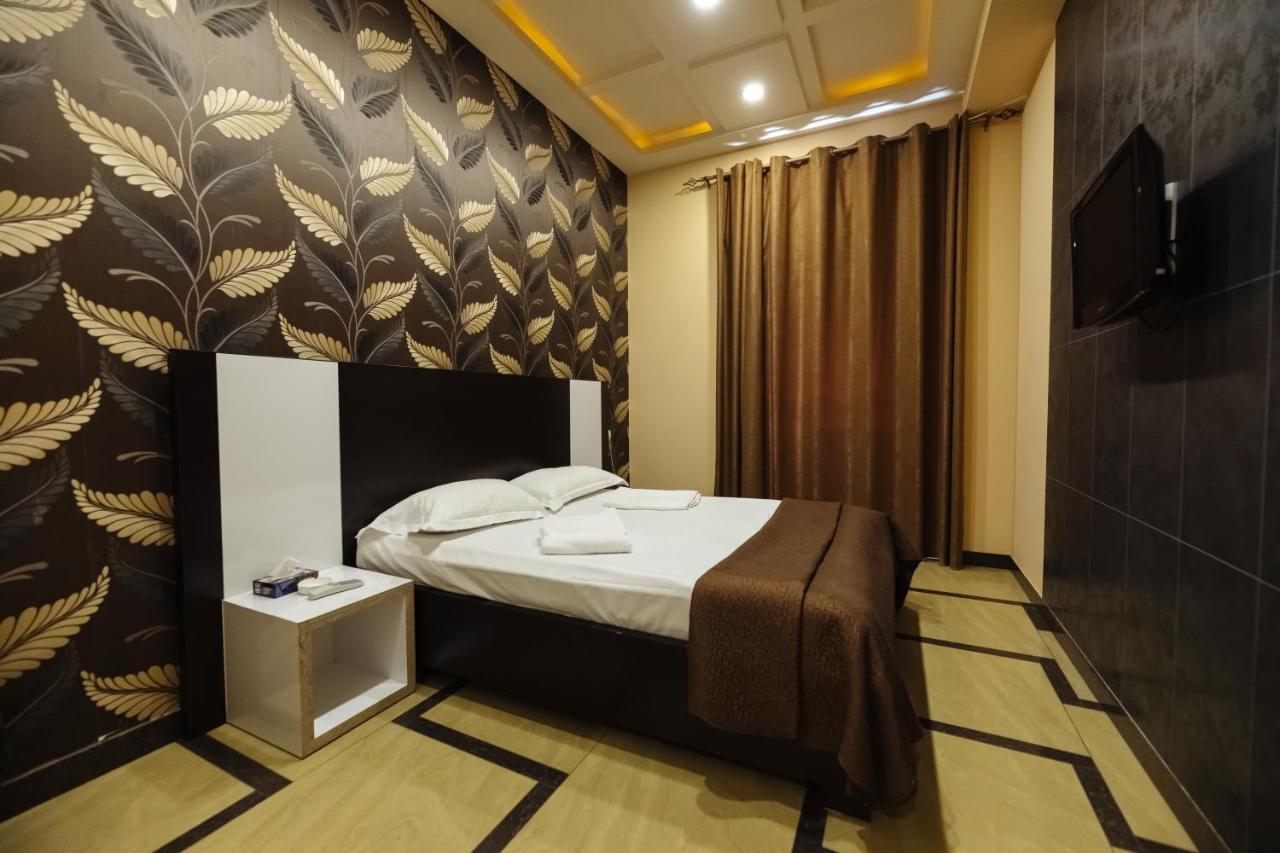 יירבאן Golden Seconds Hotel מראה חיצוני תמונה