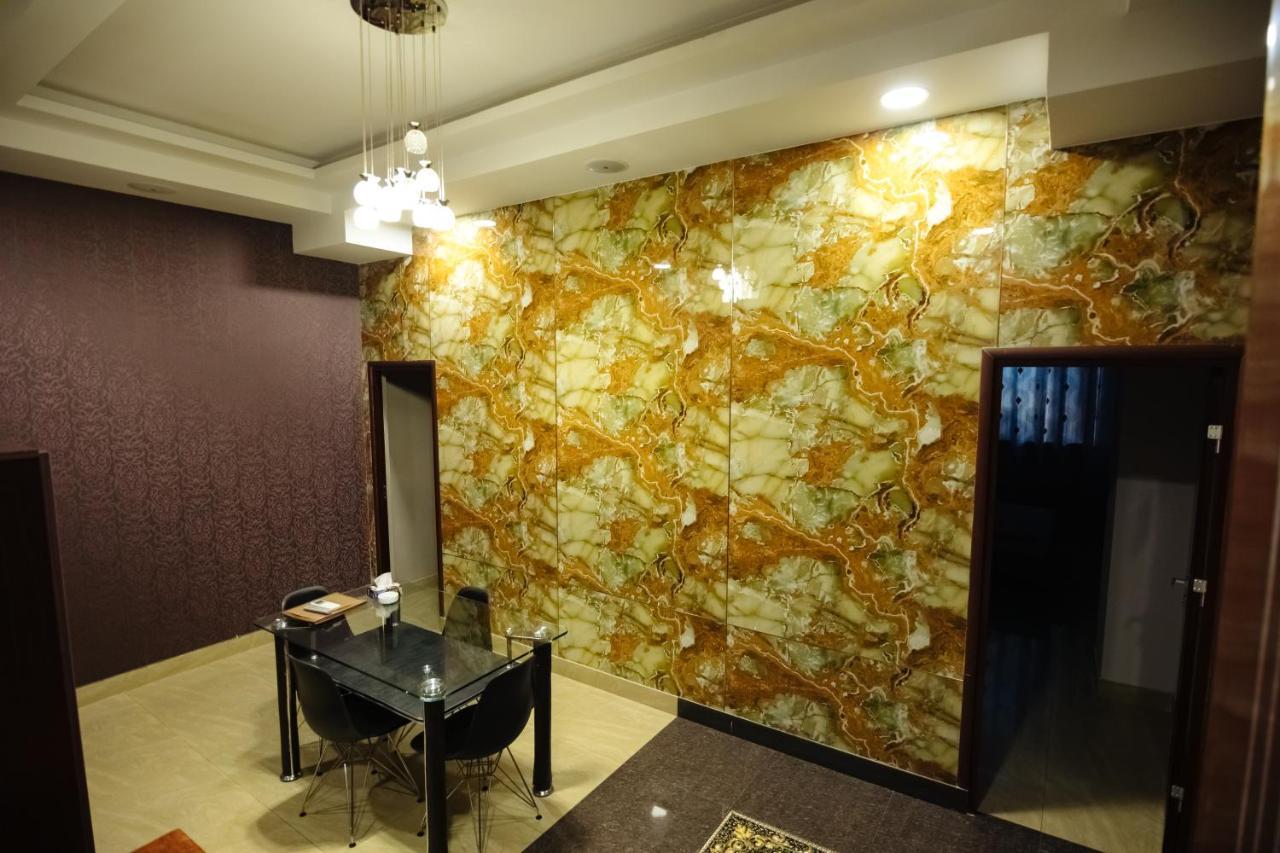 יירבאן Golden Seconds Hotel מראה חיצוני תמונה
