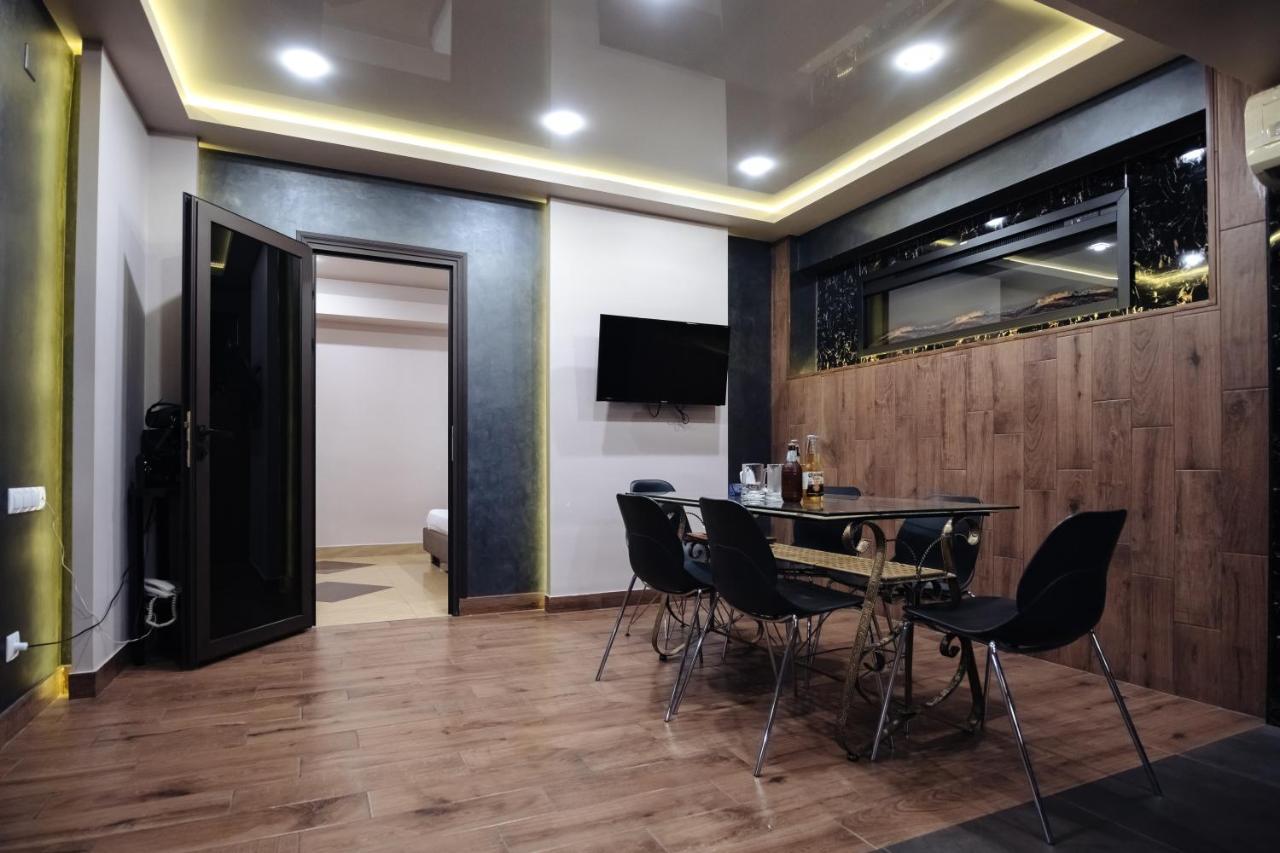 יירבאן Golden Seconds Hotel מראה חיצוני תמונה