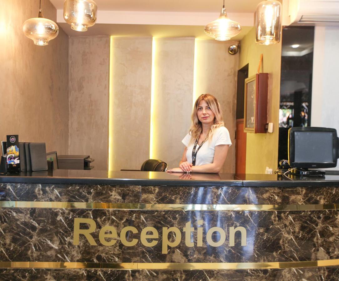 יירבאן Golden Seconds Hotel מראה חיצוני תמונה