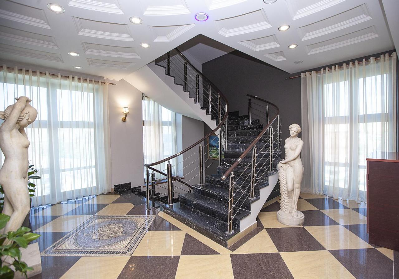 יירבאן Golden Seconds Hotel מראה חיצוני תמונה