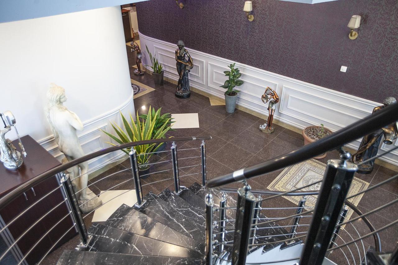 יירבאן Golden Seconds Hotel מראה חיצוני תמונה