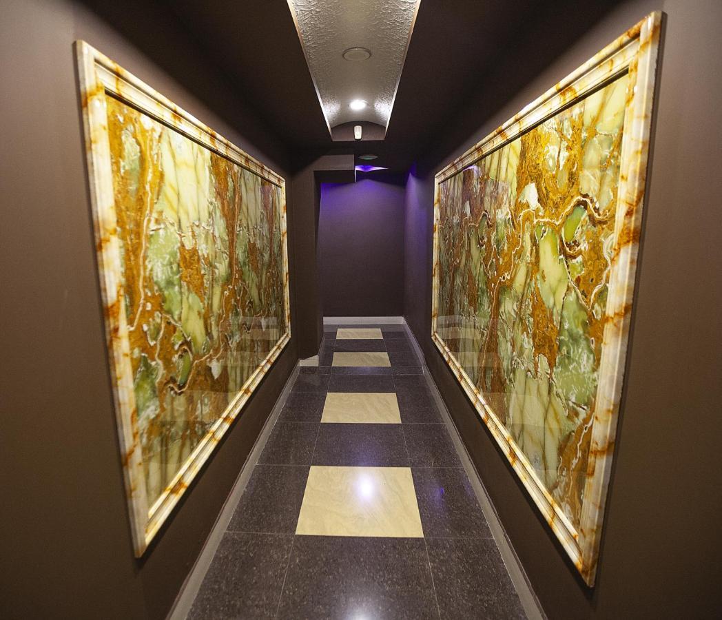 יירבאן Golden Seconds Hotel מראה חיצוני תמונה